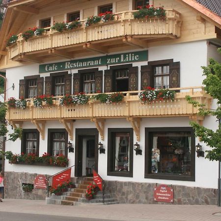 Готель Gaestehaus Zur Lilie Triberg im Schwarzwald Екстер'єр фото