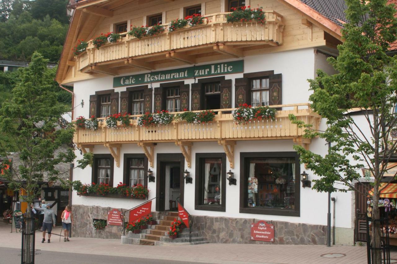 Готель Gastehaus Zur Lilie Triberg im Schwarzwald Екстер'єр фото